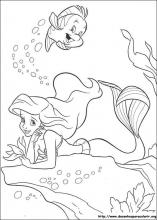 Desenho de linda pequena sereia com peixe para colorir para imprimir